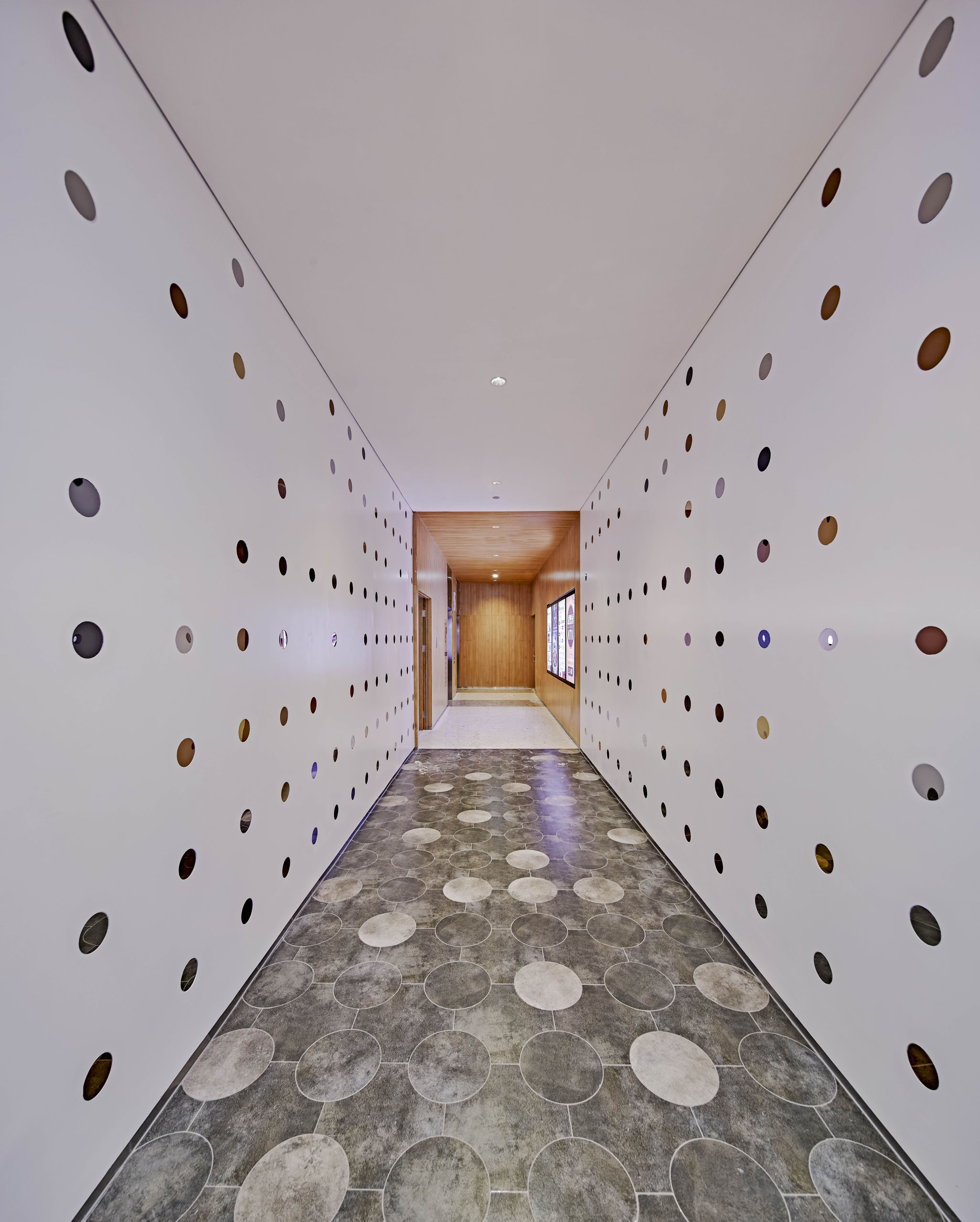 Paradise Walk Beijing Chang'An - CLOU architects