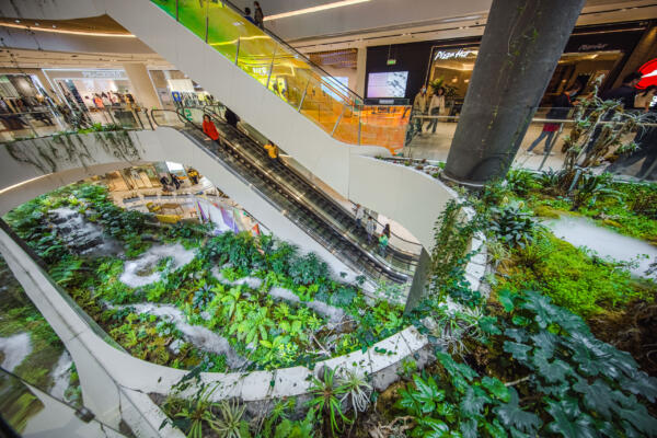 Shopping mall design with plants in Mongolia - iXtenso – retail trends